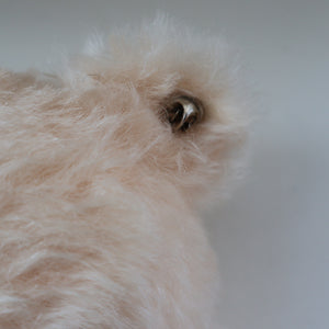 BOXED: Highly Collectable "Jewels" Vintage 2007 SWAROVSKI STEIFF BEAR with Christmas Crystal Heart Pendant (669873)