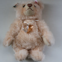 Load image into Gallery viewer, BOXED: Highly Collectable &quot;Jewels&quot; Vintage 2007 SWAROVSKI STEIFF BEAR with Christmas Crystal Heart Pendant (669873)
