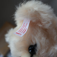 Load image into Gallery viewer, BOXED: Highly Collectable &quot;Jewels&quot; Vintage 2007 SWAROVSKI STEIFF BEAR with Christmas Crystal Heart Pendant (669873)
