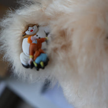 Load image into Gallery viewer, BOXED: Highly Collectable &quot;Jewels&quot; Vintage 2007 SWAROVSKI STEIFF BEAR with Christmas Crystal Heart Pendant (669873)
