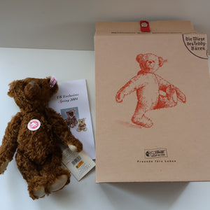 BOXED: Vintage 2004 STEIFF BEAR. Classic Brown Bear with Tags (O38938)