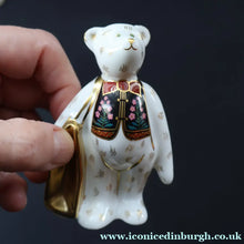 Load image into Gallery viewer, 2004 Royal Crown Derby Special Edition. Goviers Shopper Bear Figurine - Royal Crown Derby Paperweight

