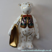Load image into Gallery viewer, 2004 Royal Crown Derby Special Edition. Goviers Shopper Bear Figurine - Royal Crown Derby Paperweight
