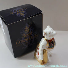 Load image into Gallery viewer, 2004 Royal Crown Derby Special Edition. Goviers Shopper Bear Figurine - Royal Crown Derby Paperweight
