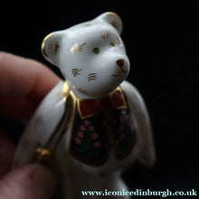 Load image into Gallery viewer, 2004 Royal Crown Derby Special Edition. Goviers Shopper Bear Figurine - Royal Crown Derby Paperweight
