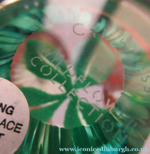 Load image into Gallery viewer, Scottish Caithness Glass Paperweight: Wildflower Collection Issue 2006 Daisies

