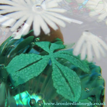 Load image into Gallery viewer, Scottish Caithness Glass Paperweight: Wildflower Collection Issue 2006 Daisies
