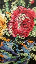 Load image into Gallery viewer, Pretty 1950s Vintage Powder Compact with Tapestry Petit Point Lid. Made by STRATTON

