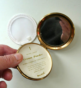 MASCOT Brand. Vintage 1950s POWDER COMPACT with Kangaroo Paw Flower (Australia