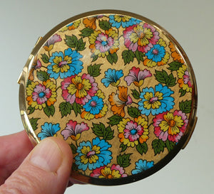 Vintage 1960s Stratton POWDER COMPACT with a Carpet of Flowers and Gold Tone Background