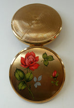 Load image into Gallery viewer, Vintage 1960s POWDER COMPACT with Red Rose and Wee Rose Bud. Gold Tone Background
