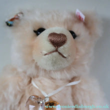 Load image into Gallery viewer, BOXED: Highly Collectable "Jewels" Vintage 2007 SWAROVSKI STEIFF BEAR with Christmas Crystal Heart Pendant (669873)
