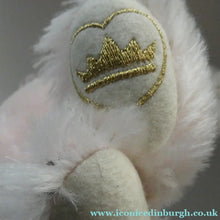 Load image into Gallery viewer, STEIFF LIMITED EDITION Teddy Bear 2007. BRITISH COLLECTORS CLUB. English Rose (Princess Diana)
