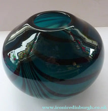 Load image into Gallery viewer, NEW ZEALAND Studio Glass by Katie Brown. Kingfisher Blue Bowl with Black Feathered Pattern
