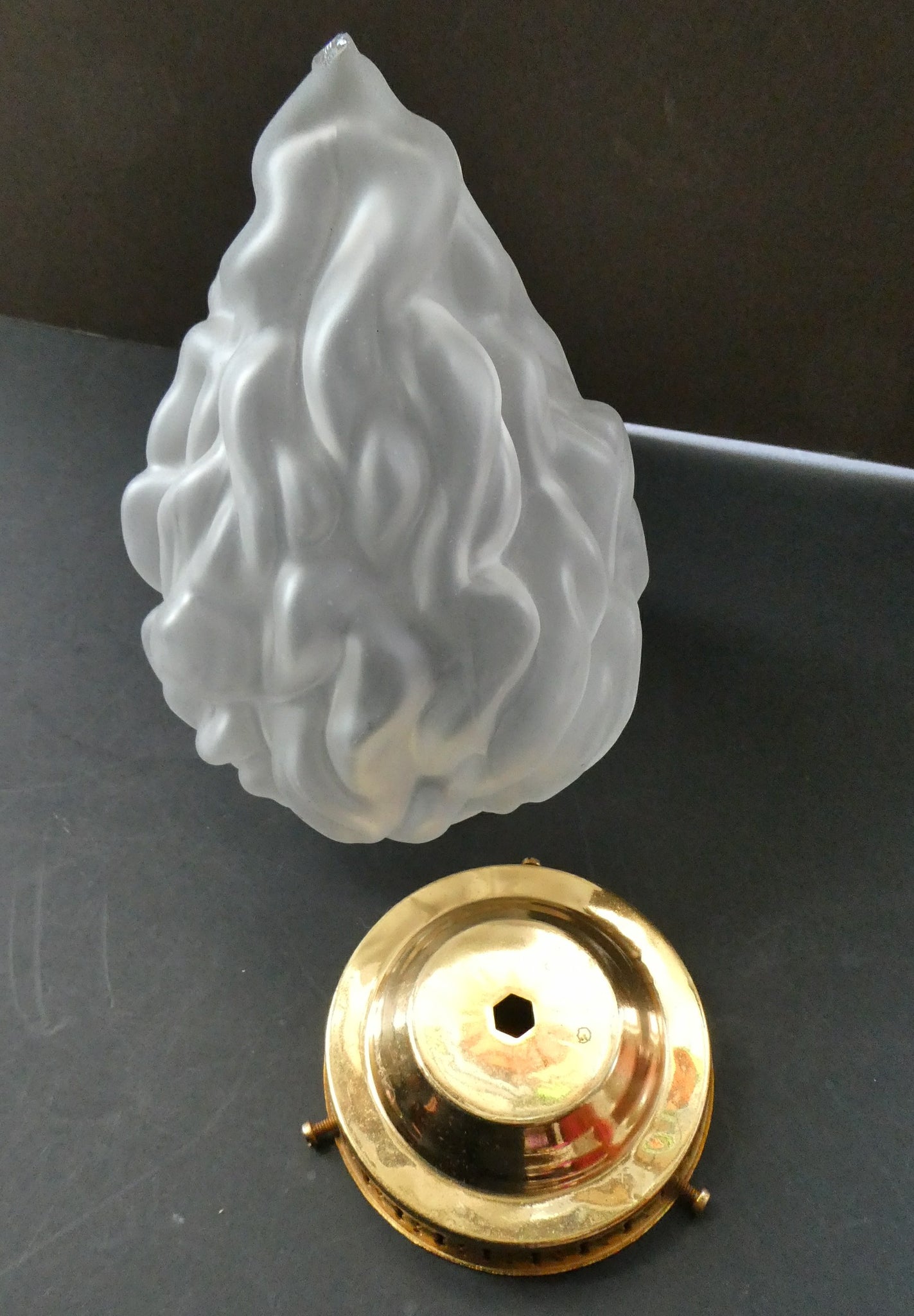 Flame shaped glass lamp shade deals