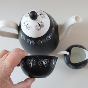 Fine 1950s FOLEY DOMINO Bone China Coffee Set. Designed by Hazel Thumpson