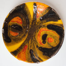 Load image into Gallery viewer, 1970s POOLE Delphis Small Plate by Judy Evens. Fantastic Abstract Design. 5 inches
