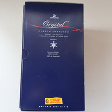 Load image into Gallery viewer, BOXED: Highly Collectable Vintage 2005 SWAROVSKI STEIFF BEAR with Christmas Crysal Star Pendant (668401)
