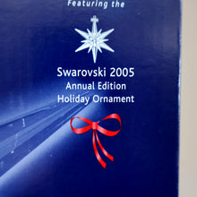 Load image into Gallery viewer, BOXED: Highly Collectable Vintage 2005 SWAROVSKI STEIFF BEAR with Christmas Crysal Star Pendant (668401)
