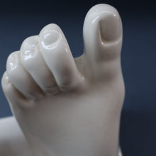 Load image into Gallery viewer, 1930s ROYAL DOULTON Ceramic Feet. Very Rare Dr Scholl’s Advertising Display. Very Quirky &amp; Sculptural
