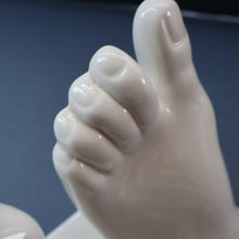 Load image into Gallery viewer, 1930s ROYAL DOULTON Ceramic Feet. Very Rare Dr Scholl’s Advertising Display. Very Quirky &amp; Sculptural
