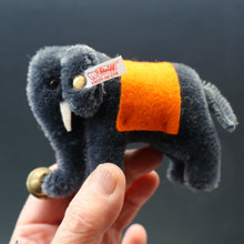 Load image into Gallery viewer, BOXED Collectable Miniature Steiff Club Membership Gift. Elephant (EAN 420603)
