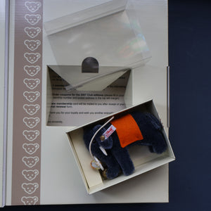 BOXED Collectable Miniature Steiff Club Membership Gift. Elephant (EAN 420603)