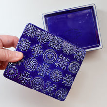 Load image into Gallery viewer, Vintage PORTMEIRION Glossy Blue TOTEM Ceramic Lidded Box or Butter Dish
