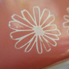Load image into Gallery viewer, Pyrex Casserole Dish and Stand Pink Daisy 1950s Original Box
