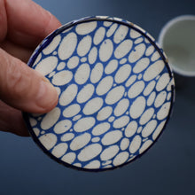 Load image into Gallery viewer, Highly Collectable 1930s Mailing Pottery Blue COBBLESTONE Lidded Spice Jar: PEPPER
