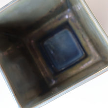 Load image into Gallery viewer, SCOTTISH POTTERY. 1980s Margery Clinton Cube Shape Footed Pot with Fine Lustre Glazes
