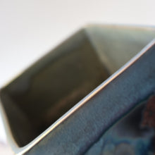 Load image into Gallery viewer, SCOTTISH POTTERY. 1980s Margery Clinton Cube Shape Footed Pot with Fine Lustre Glazes
