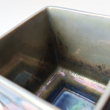 Load image into Gallery viewer, SCOTTISH POTTERY. 1980s Margery Clinton Cube Shape Footed Pot with Fine Lustre Glazes

