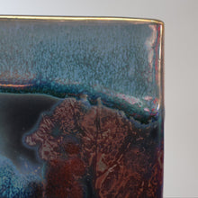 Load image into Gallery viewer, SCOTTISH POTTERY. 1980s Margery Clinton Cube Shape Footed Pot with Fine Lustre Glazes
