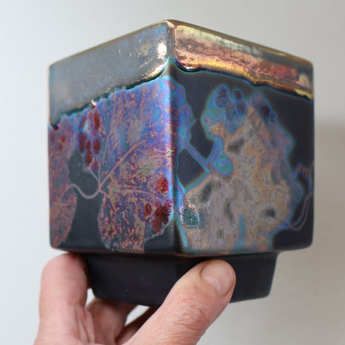SCOTTISH POTTERY. 1980s Margery Clinton Cube Shape Footed Pot with Fine Lustre Glazes