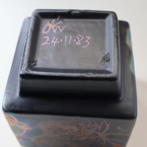 SCOTTISH POTTERY. 1980s Margery Clinton Cube Shape Footed Pot with Fine Lustre Glazes