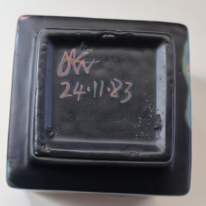 SCOTTISH POTTERY. 1980s Margery Clinton Cube Shape Footed Pot with Fine Lustre Glazes