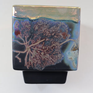 SCOTTISH POTTERY. 1980s Margery Clinton Cube Shape Footed Pot with Fine Lustre Glazes