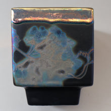 Load image into Gallery viewer, SCOTTISH POTTERY. 1980s Margery Clinton Cube Shape Footed Pot with Fine Lustre Glazes
