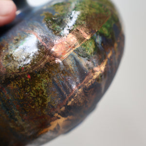 STUDIO POTTERY. Collectable 1980s Squat Vase with Stunning Lustre Glazes by Tony Laverick (b.1961). SIGNED