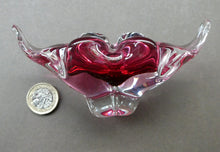 Load image into Gallery viewer, HOSPODKA Chribska. Fine MINIATURE 1960s Pink and Clear Cased Glass Bowl with Wing Details
