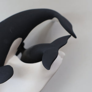 Vintage 1970s Scottish HIGHBANK PORCELAIN (Lochgilphead). Pair of Orcas or Killer Whales