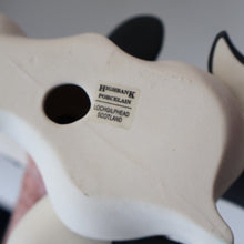 Load image into Gallery viewer, Vintage 1970s Scottish HIGHBANK PORCELAIN (Lochgilphead). Pair of Orcas or Killer Whales
