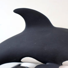 Load image into Gallery viewer, Vintage 1970s Scottish HIGHBANK PORCELAIN (Lochgilphead). Pair of Orcas or Killer Whales

