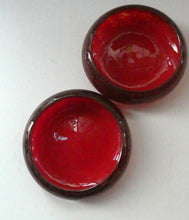 Load image into Gallery viewer, Genuine 1930s Red Aventurine Scottish Monart Glass Pin Dish
