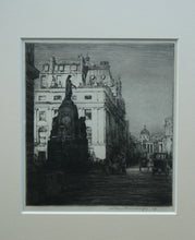Load image into Gallery viewer, MORTIMER MENPES (1855 - 1938) Pall Mall, London (1910). Pencil Signed

