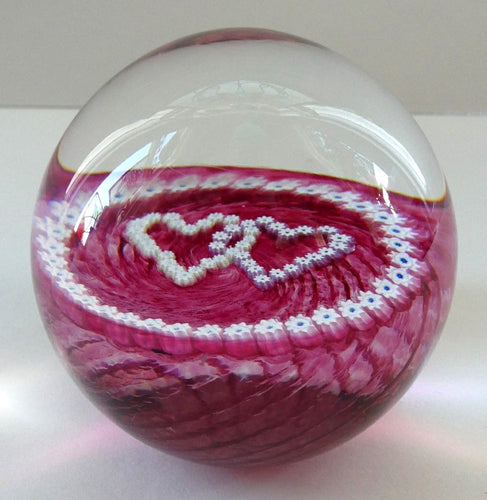 1989 Caithness Paperweight. Double Heart or LUCKENBOOTH Motif by COLIN TERRIS