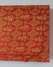 Load image into Gallery viewer, Vintage CHINESE Box Set of The Red Dream Figurines. 78 Miniature Figures. Excellent Condition
