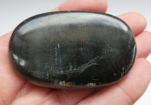 Load image into Gallery viewer, Fine Antique GEORGIAN Scottish Cow Horn Snuff Box with Hinged Lid
