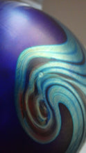 Load image into Gallery viewer, Vintage 1980s OKRA Style Cobalt Blue Glass Vase with Metallic and Red Lustre Swirls
